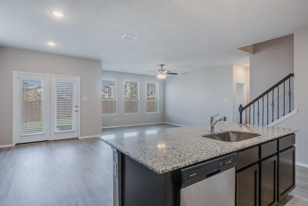 211 Miramar Avenue - Photo 11