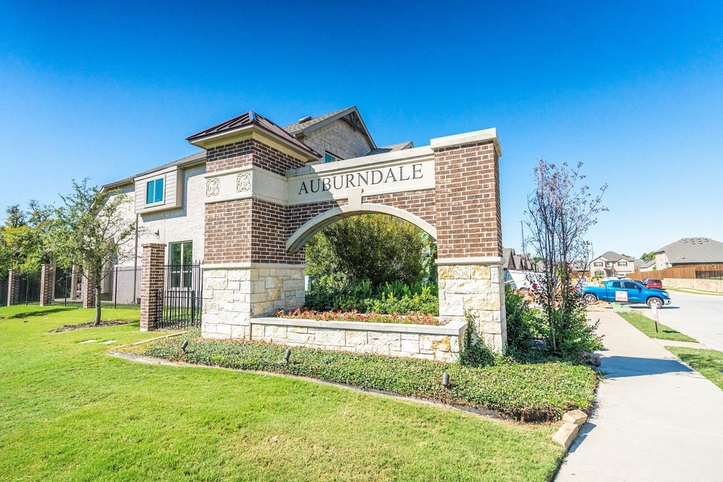 211 Miramar Avenue - Photo 32