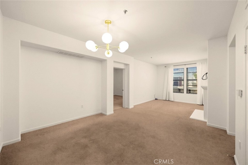 128 N Oak Knoll - Photo 1