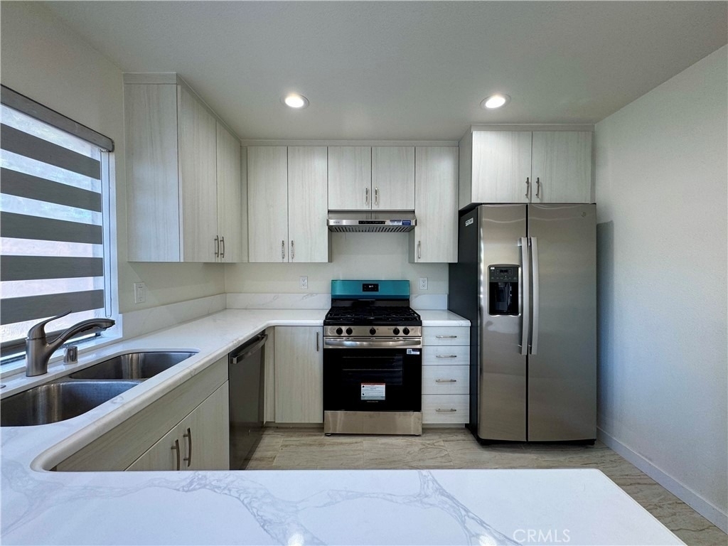 1415 Meadow Glen - Photo 11