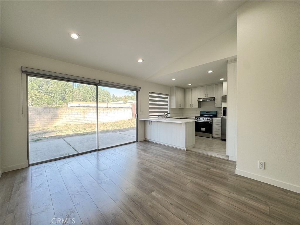 1415 Meadow Glen - Photo 8