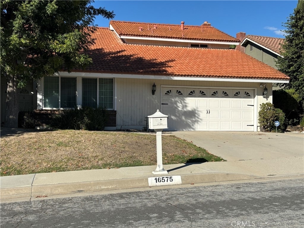 16575 Echo Hill Way - Photo 1