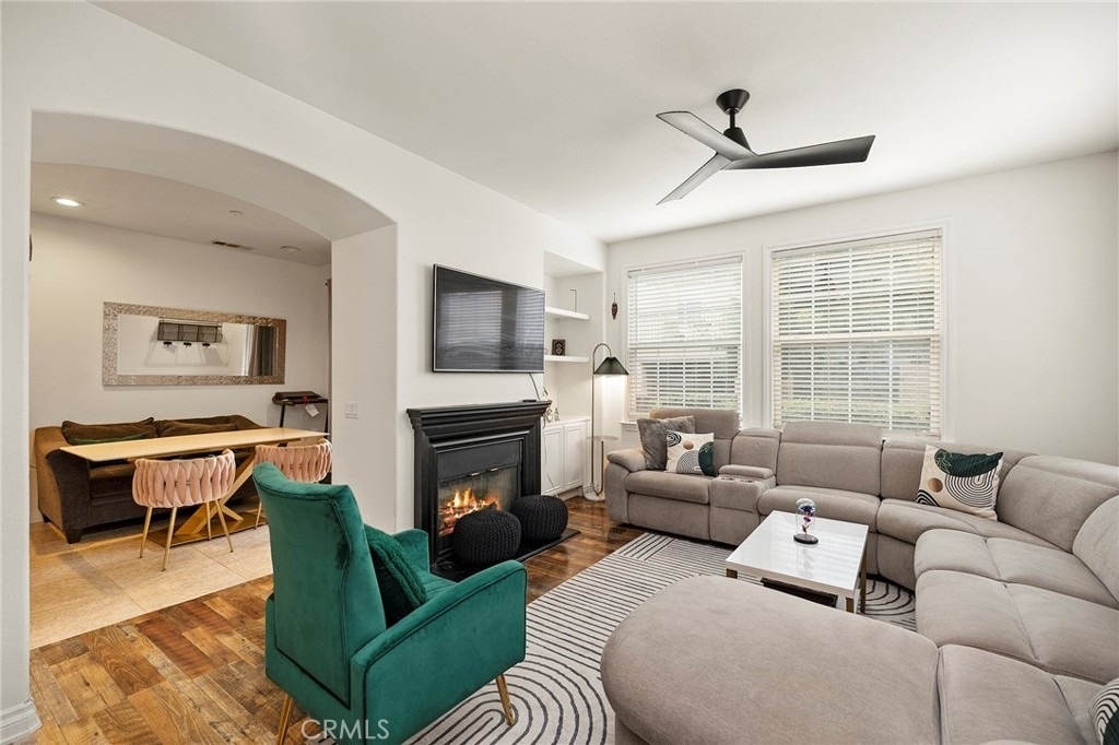 41945 Davenport - Photo 4