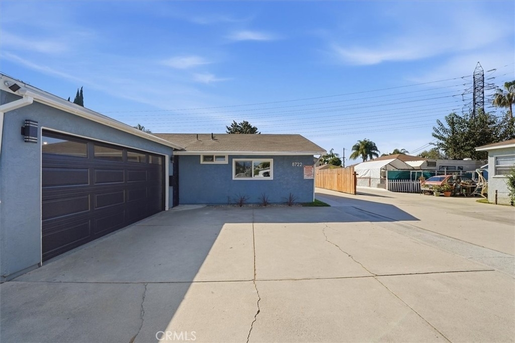 8722 Rose St - Photo 4