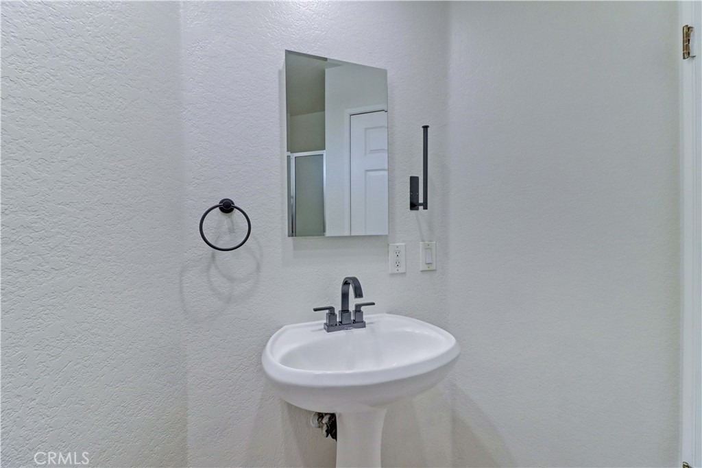 24398 Kingston Court - Photo 16