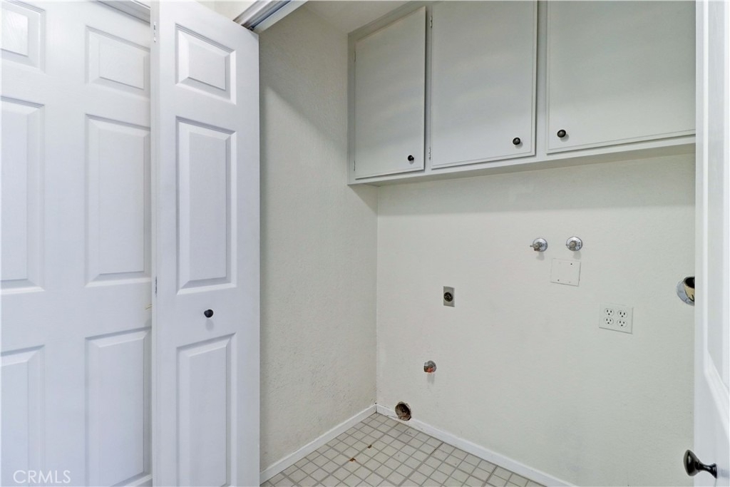 24398 Kingston Court - Photo 18