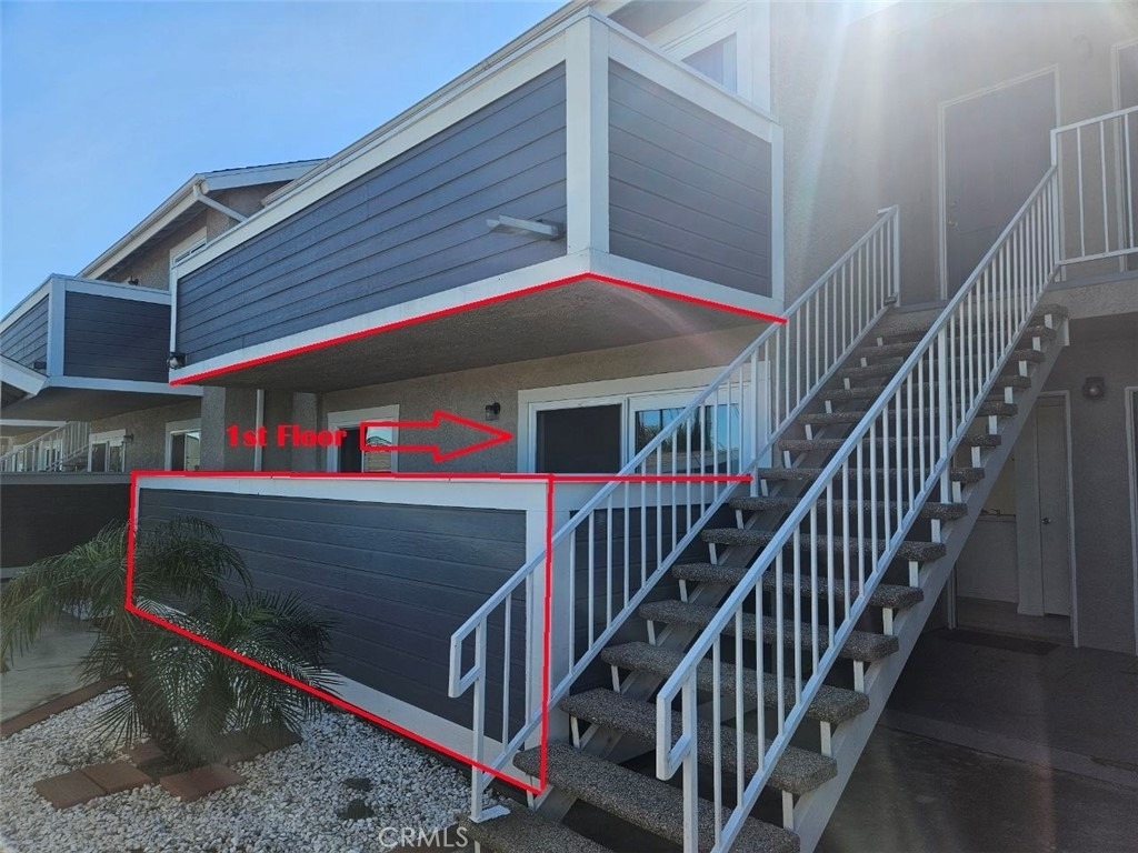 1120 Nicklett Avenue - Photo 2