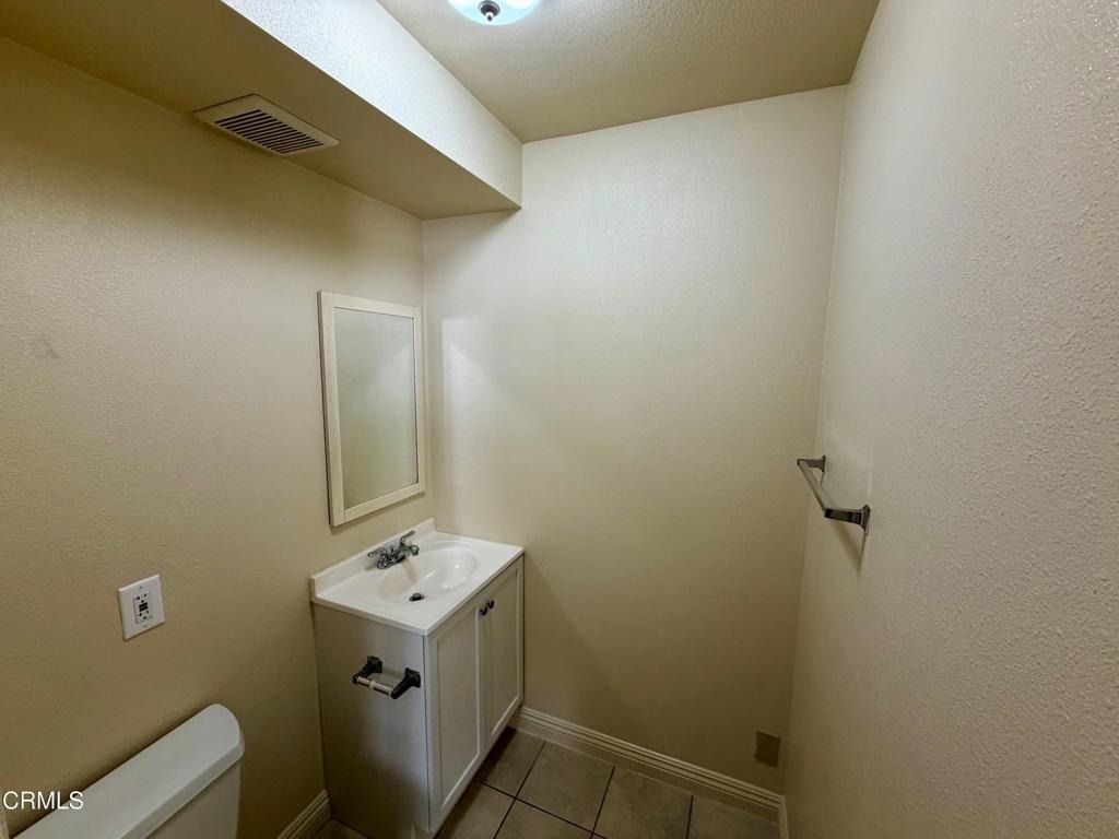 1425 Bank Street - Photo 6