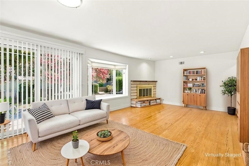 11292 Stratford Way - Photo 2