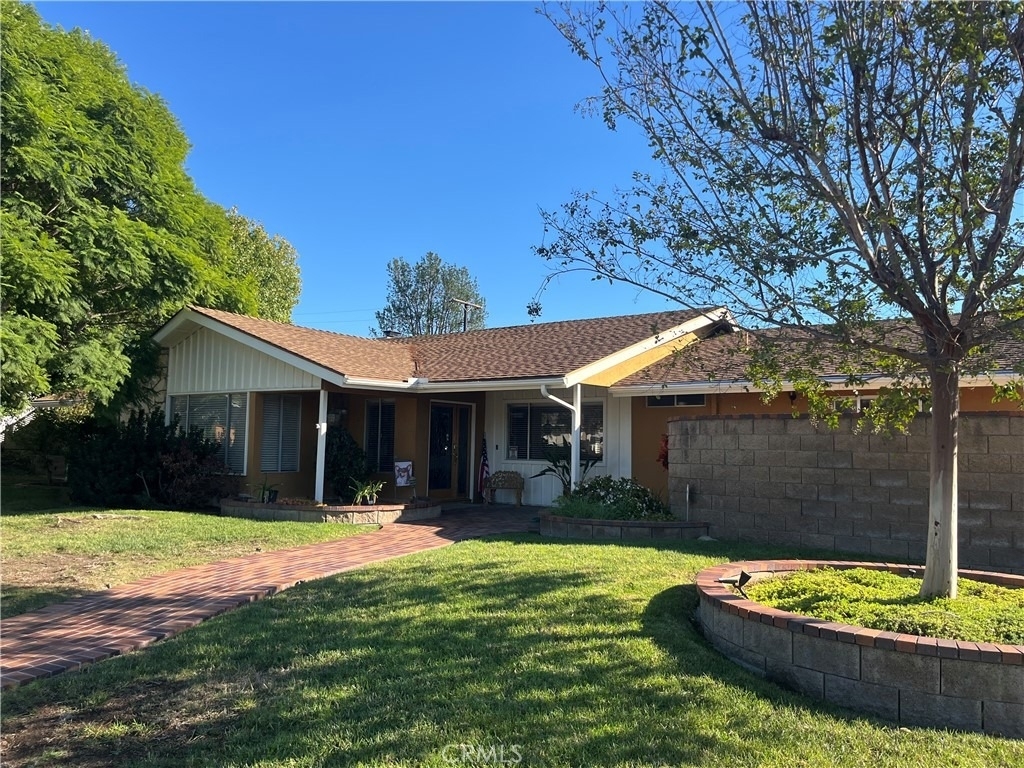 18332 Whitney - Photo 0