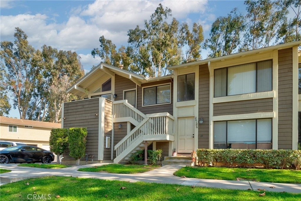 26188 Hillsford Place - Photo 1