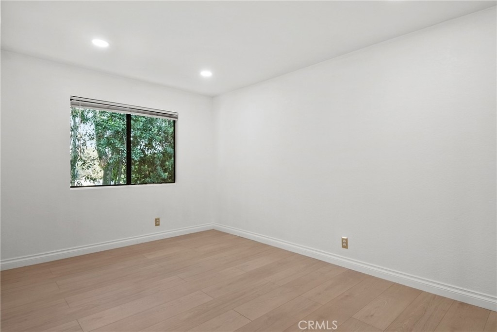 26188 Hillsford Place - Photo 21