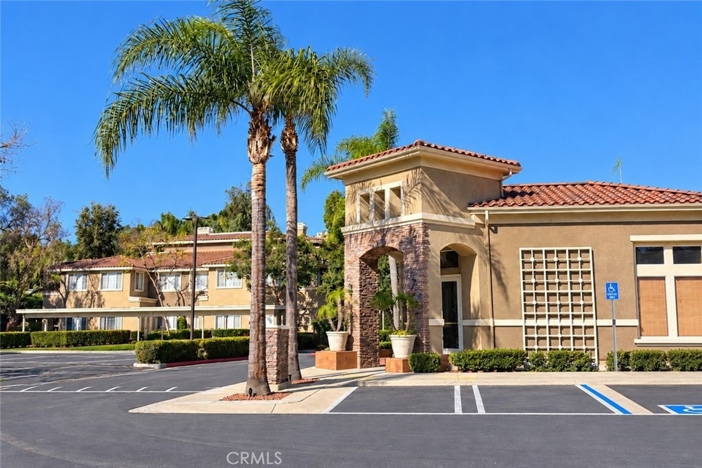 22681 Oakgrove - Photo 0