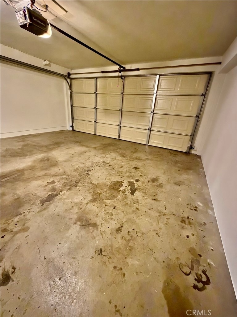 5025 Denny Avenue - Photo 39