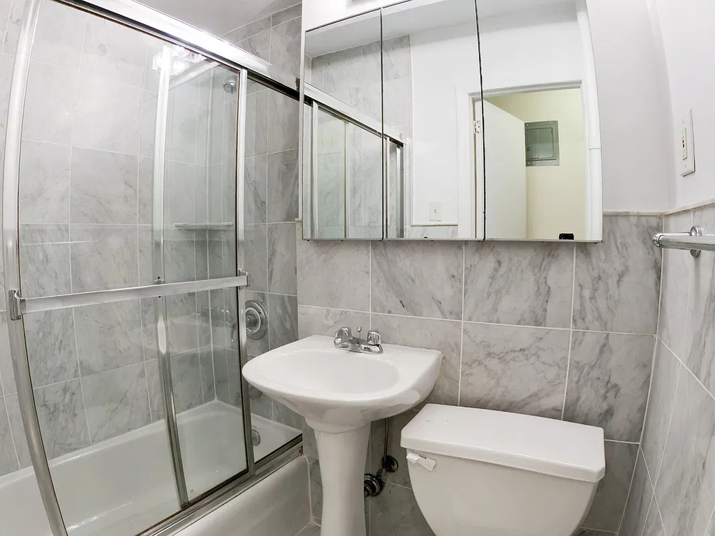 229 East 80th Street - Photo 5