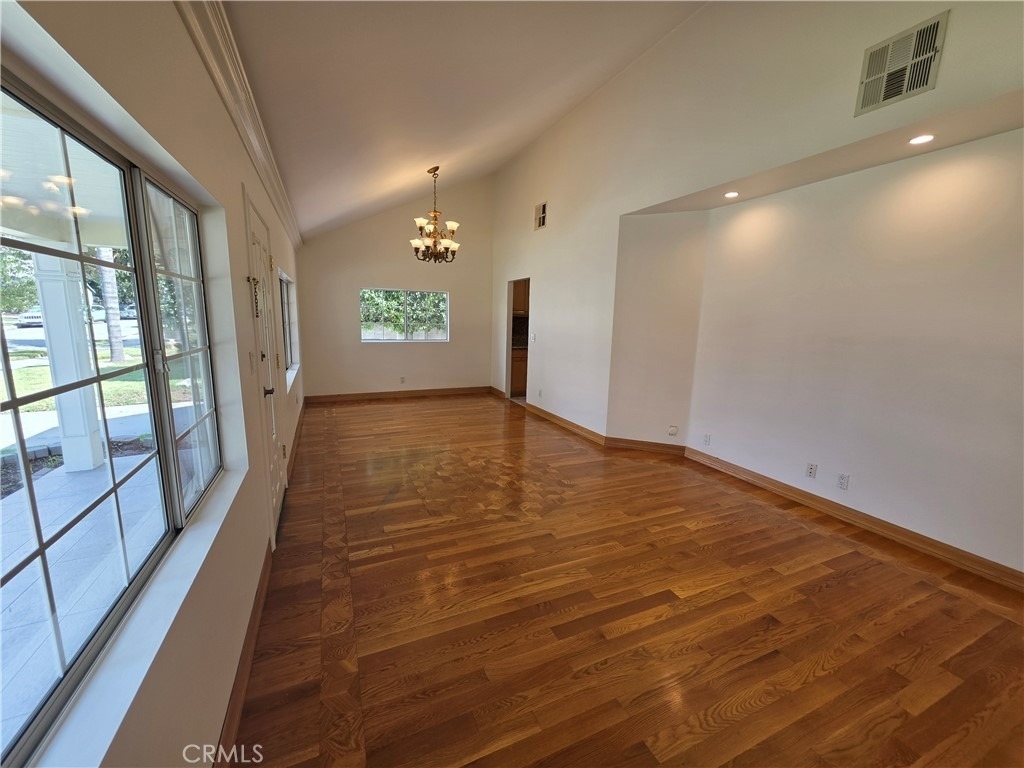 550 Palm - Photo 5