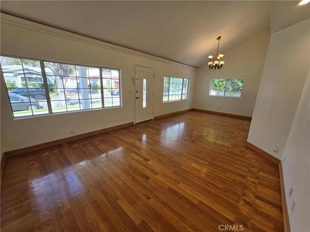 550 Palm - Photo 3
