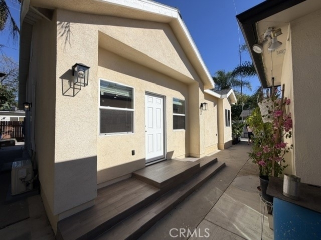 311 E Colorado Boulevard - Photo 0