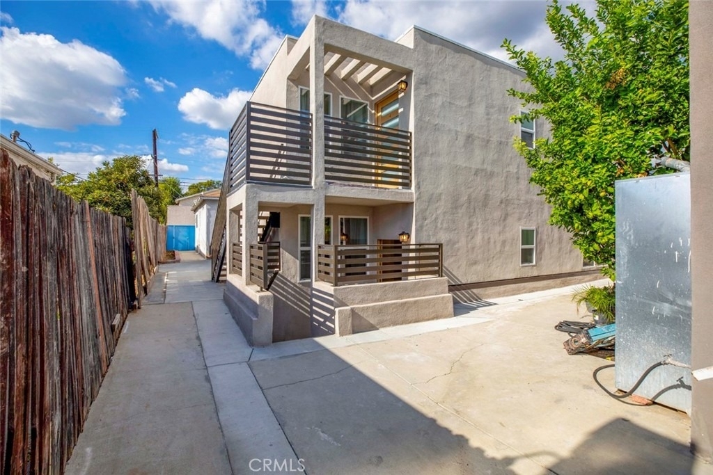 1045 Sonora - Photo 1