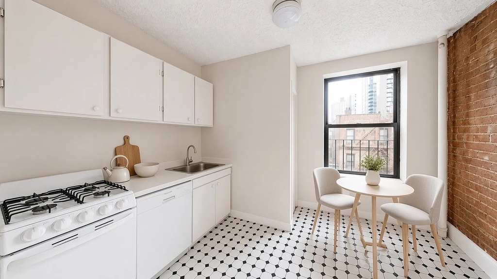 325 East 89th Street - Photo 1