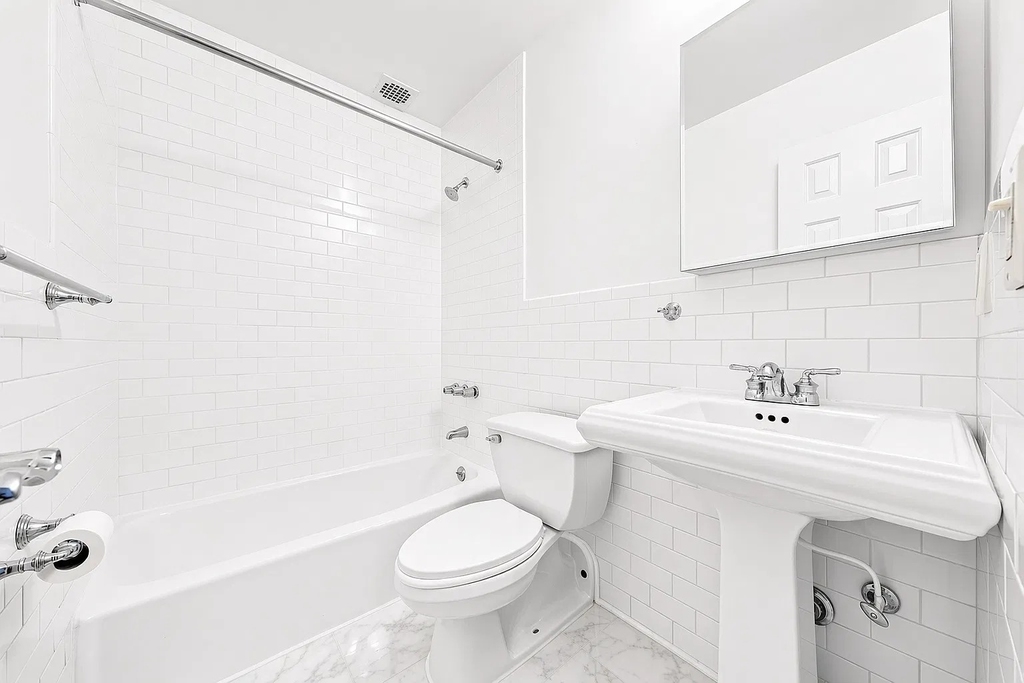 322 West 14th Street - Photo 3