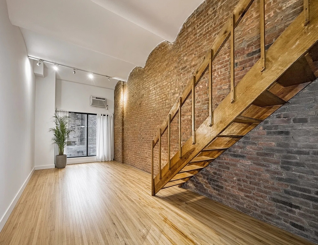 40 East 12th Street - Photo 0