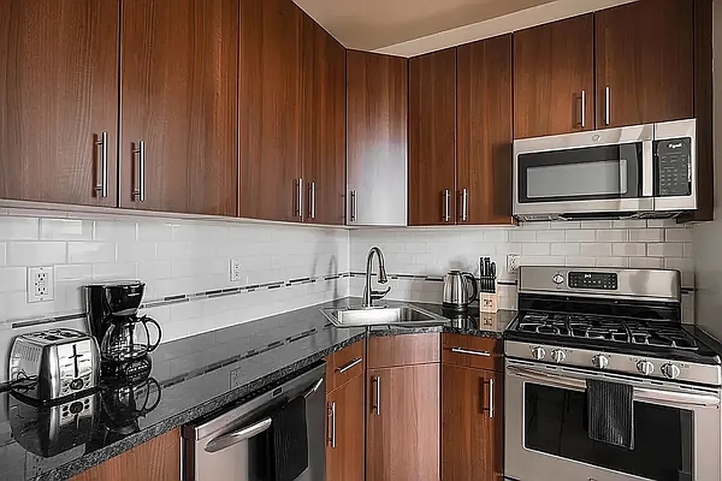 469 Columbus Avenue - Photo 5