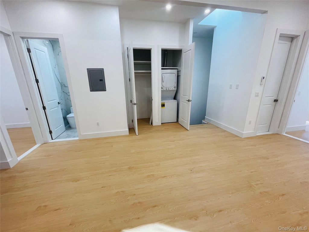 6015 Maspeth Avenue - Photo 1