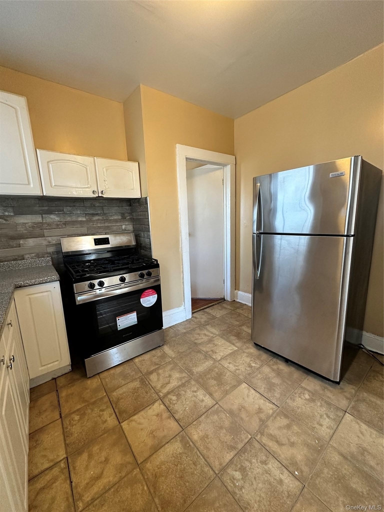 49 S 10th Avenue - Photo 4