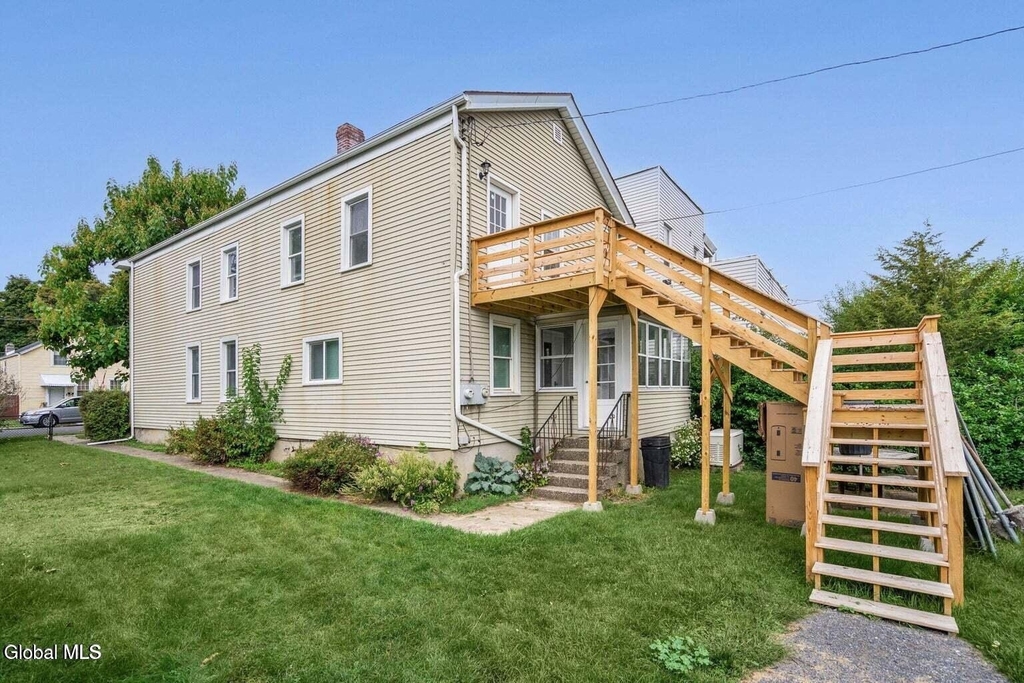 1324 6th Avenue - Photo 1
