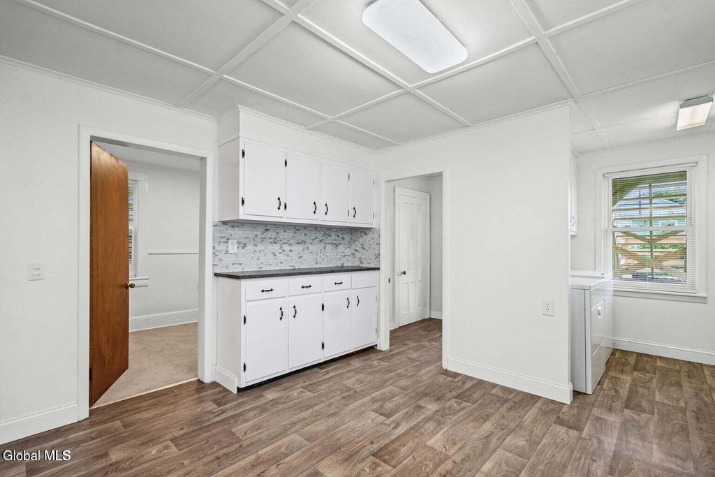 1324 6th Avenue - Photo 8
