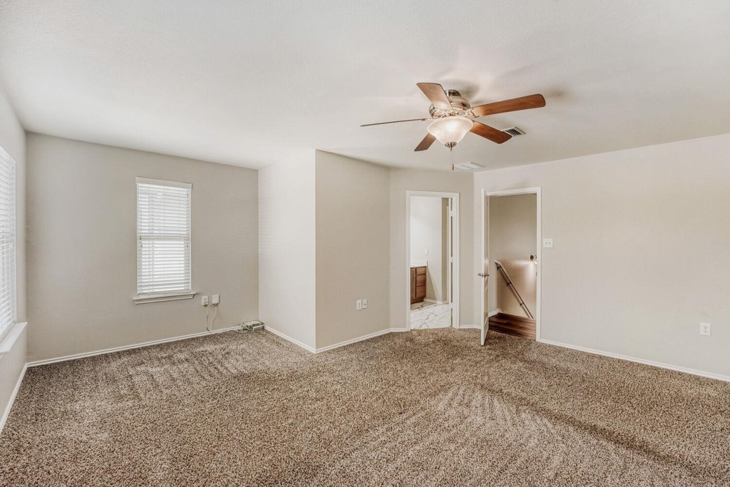 11209 Drumellan St - Photo 16