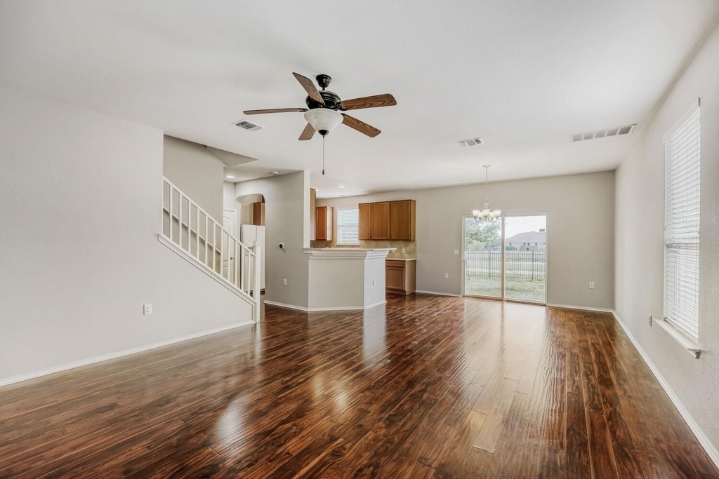 11209 Drumellan St - Photo 5