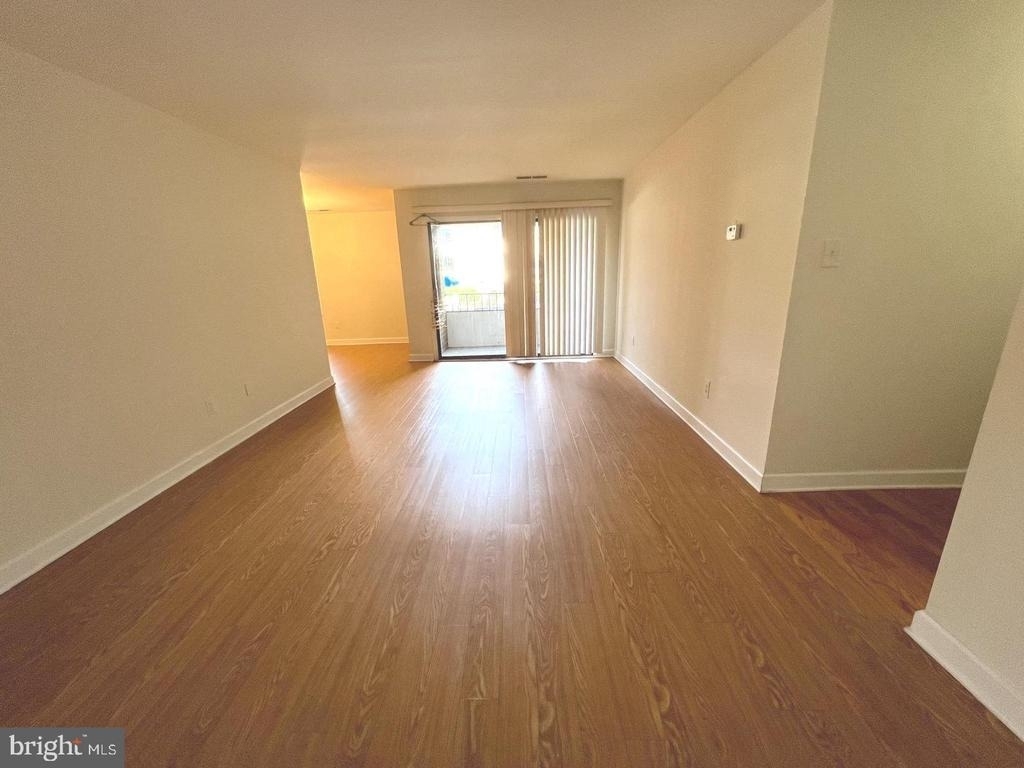 527 Florida Avenue - Photo 2