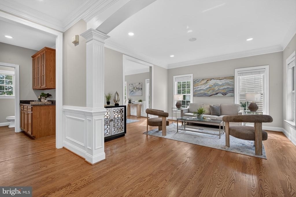889 Ballou Street - Photo 4