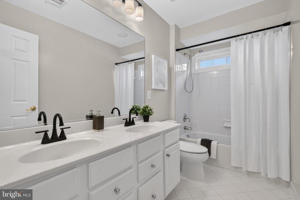 889 Ballou Street - Photo 65