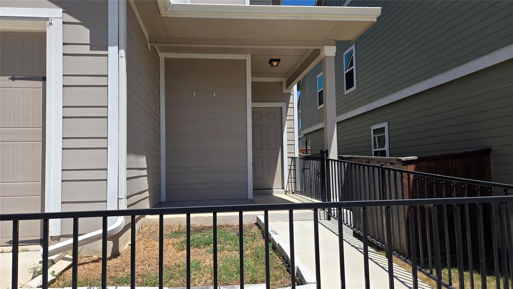 249 Red Buckeye Loop - Photo 1