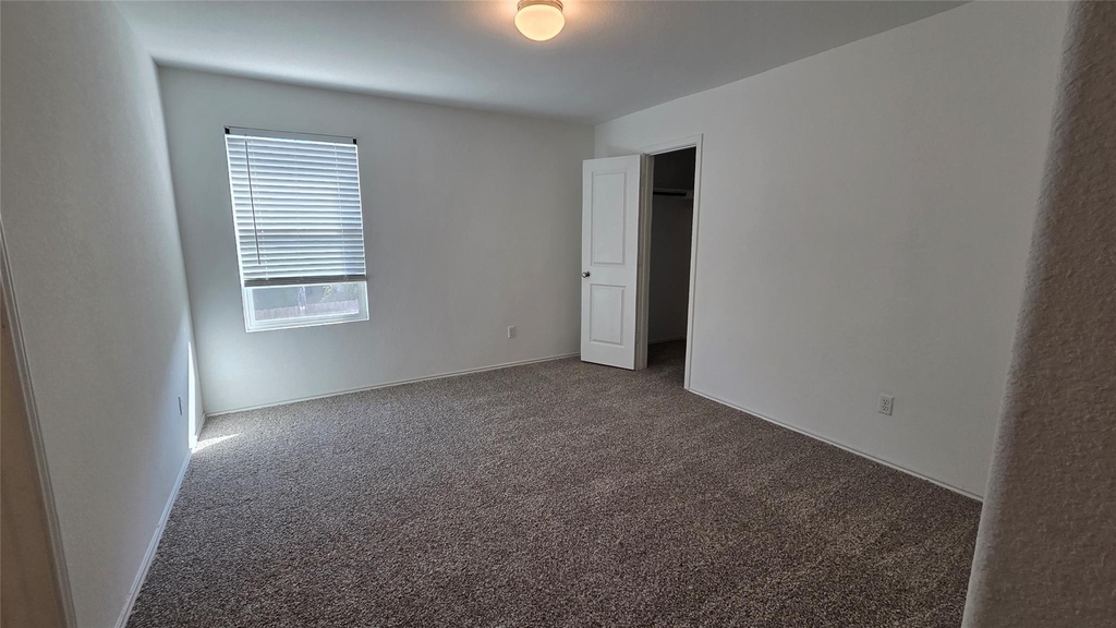 249 Red Buckeye Loop - Photo 15