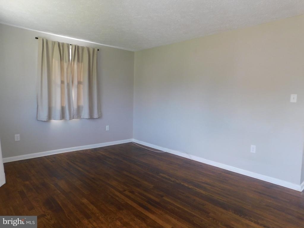 146 Sunset Drive - Photo 1