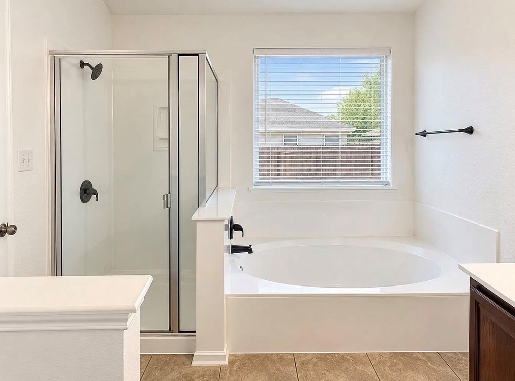 6305 Bridgewood Dr - Photo 13