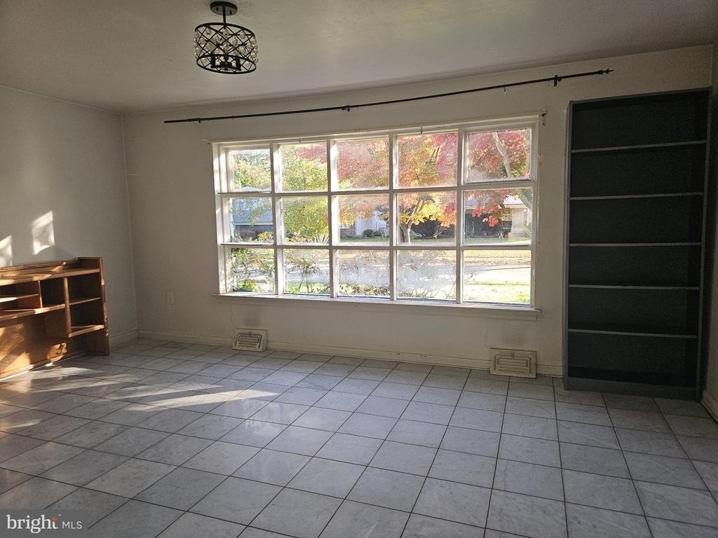 585 General Patterson Drive - Photo 10