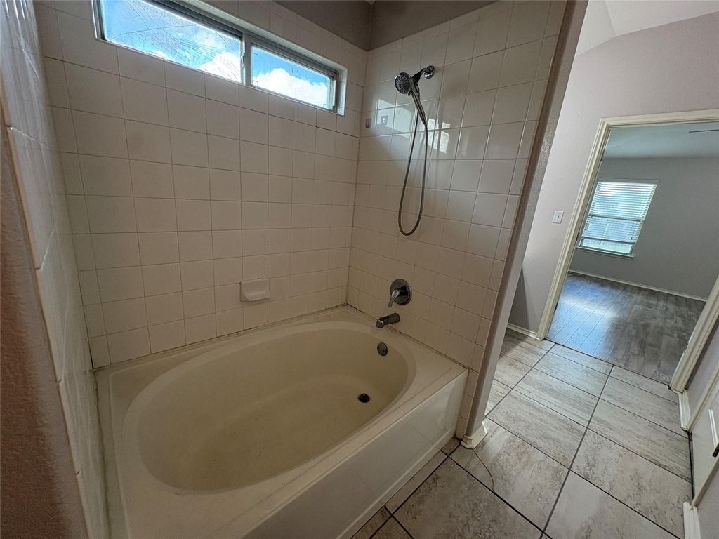 158 Hunter Creek Cv - Photo 9