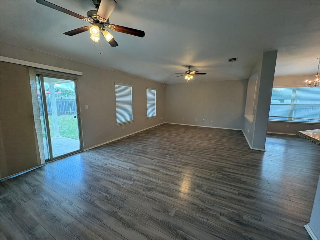 158 Hunter Creek Cv - Photo 3