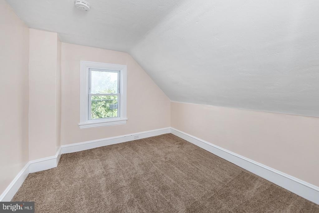 108 Eighth Street - Photo 15