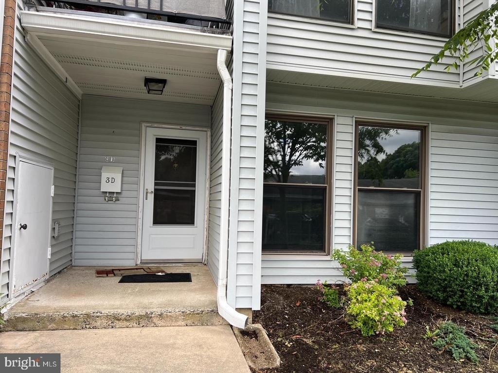 3 3d Twin River Dr - Photo 0