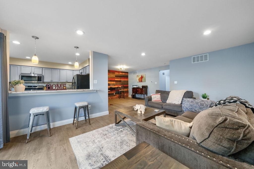 79 Roosevelt Boulevard - Photo 1