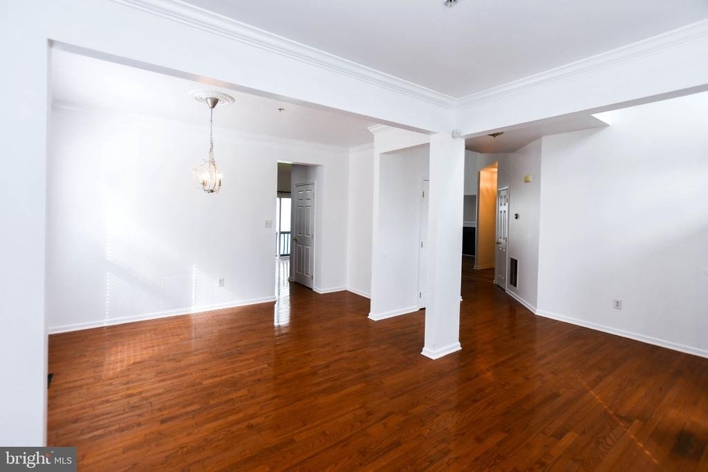 8818 Maple Avenue - Photo 20