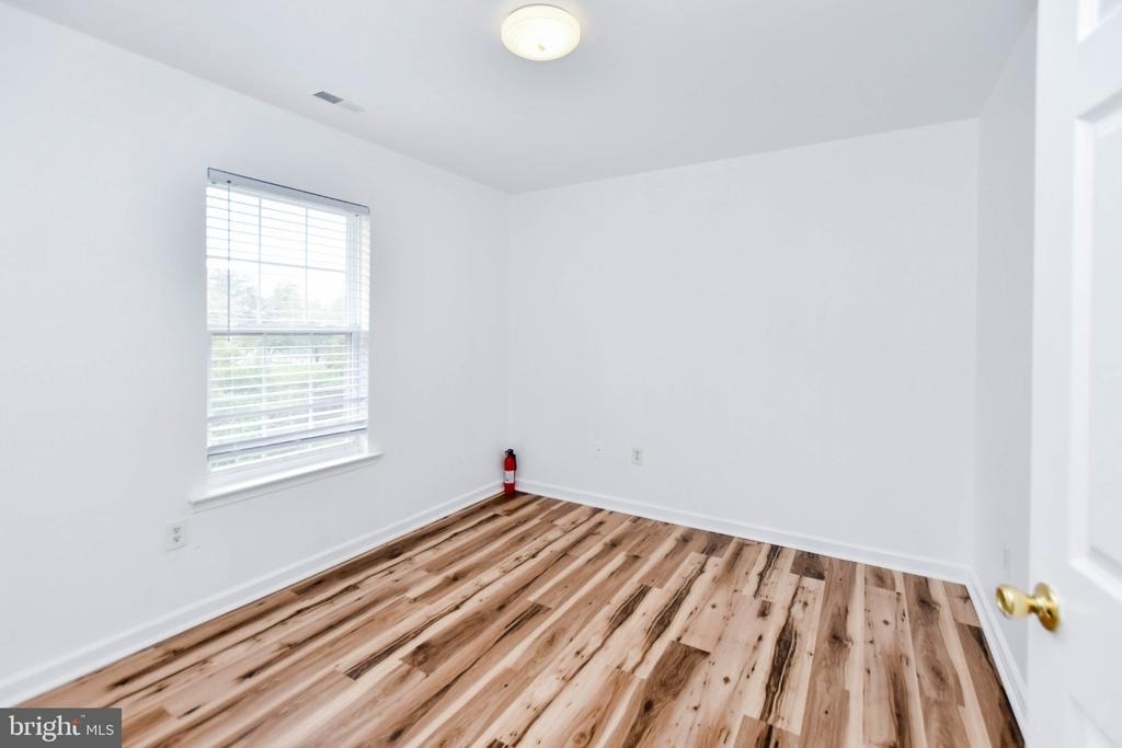 8818 Maple Avenue - Photo 22
