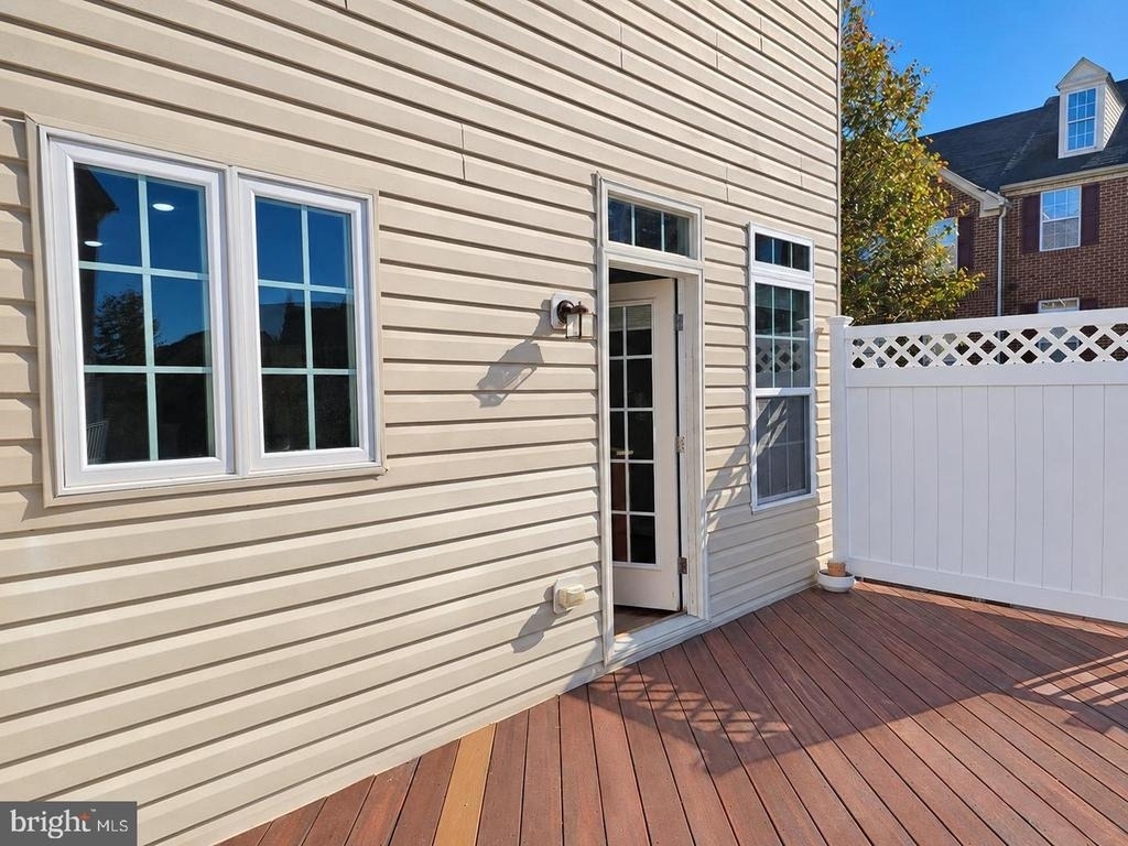 9502 Blast Avenue - Photo 32