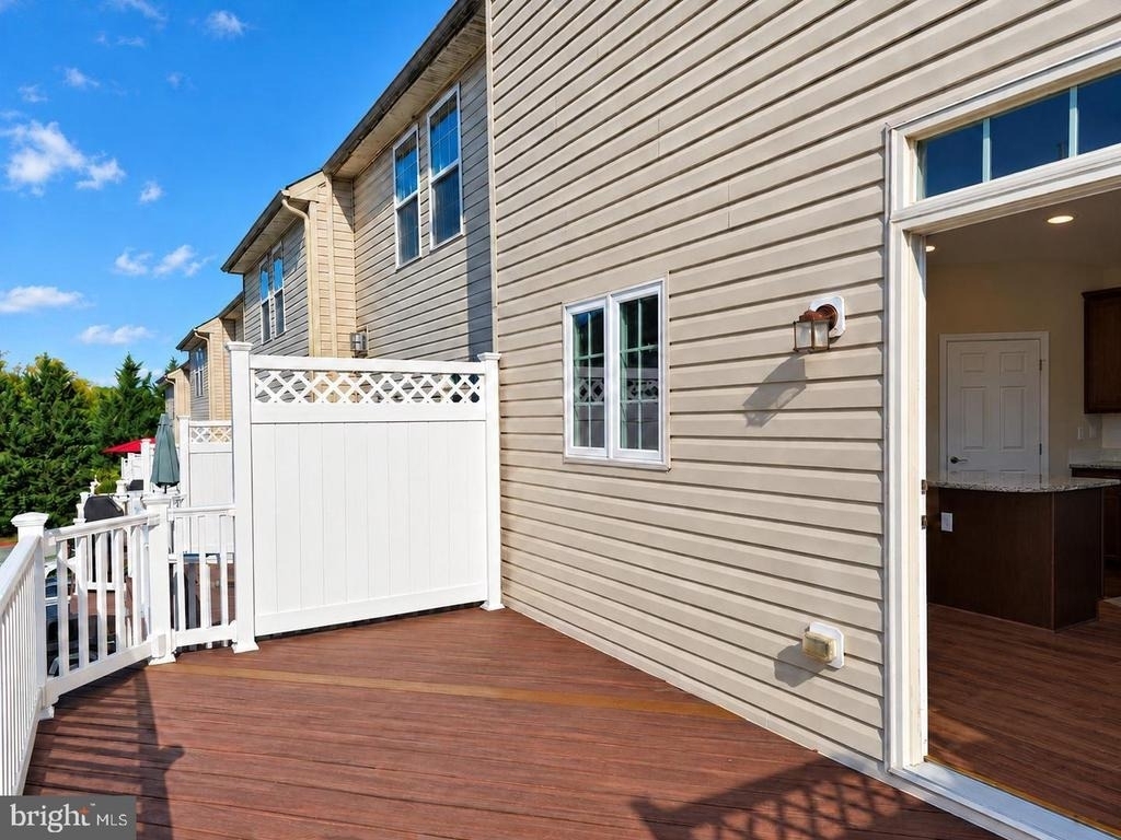 9502 Blast Avenue - Photo 33